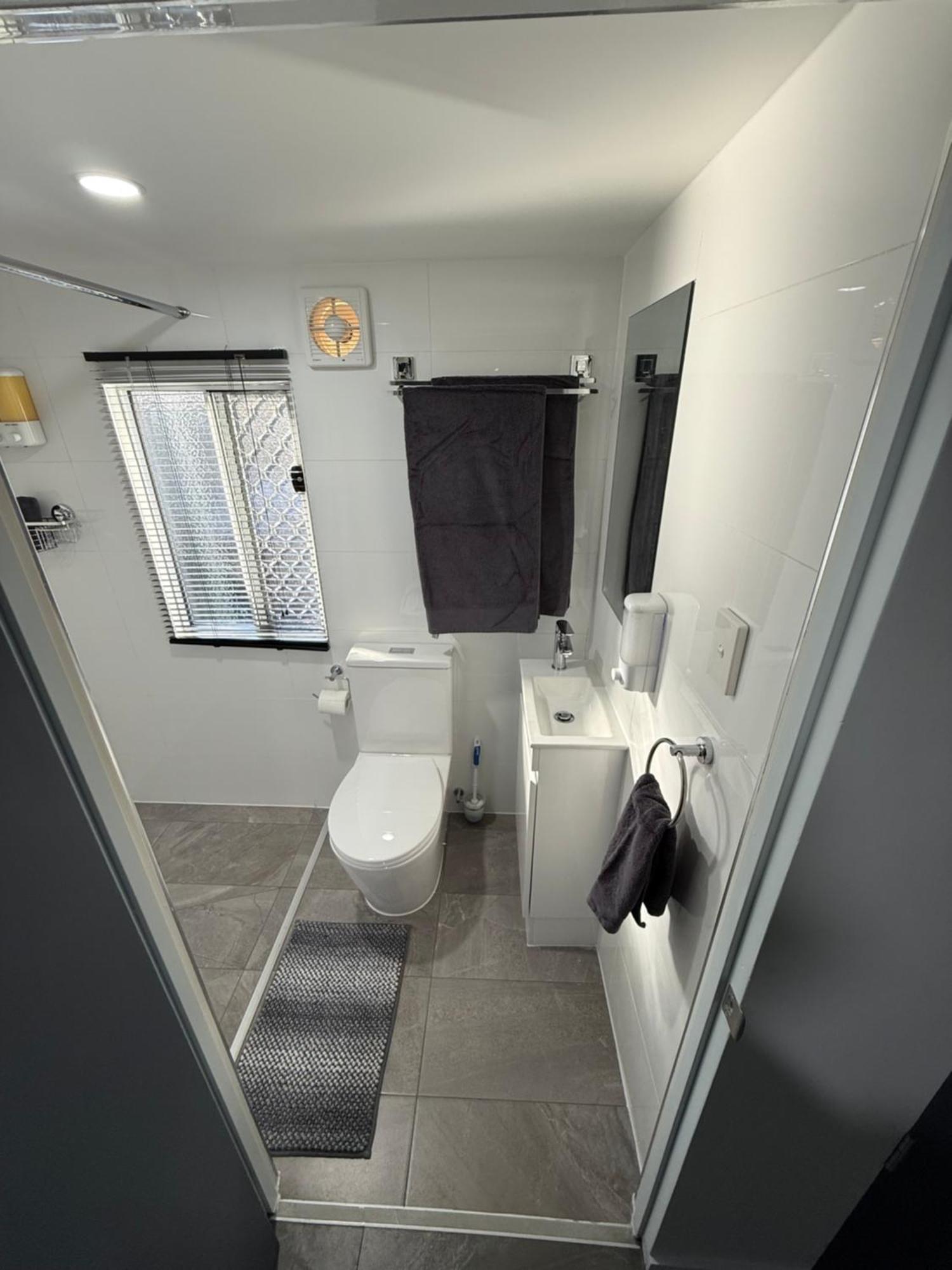 Hotel Bee House Dinmore Zewnętrze zdjęcie